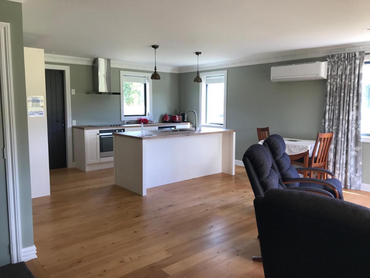 Kepler Oaks Chalet Te Anau Bagian luar foto