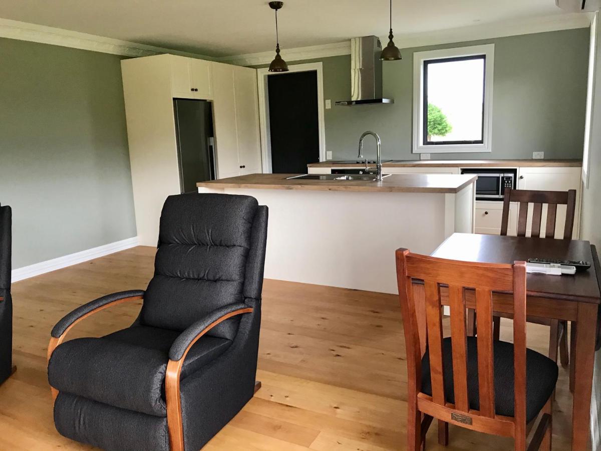 Kepler Oaks Chalet Te Anau Bagian luar foto