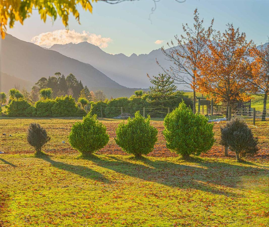Kepler Oaks Chalet Te Anau Bagian luar foto